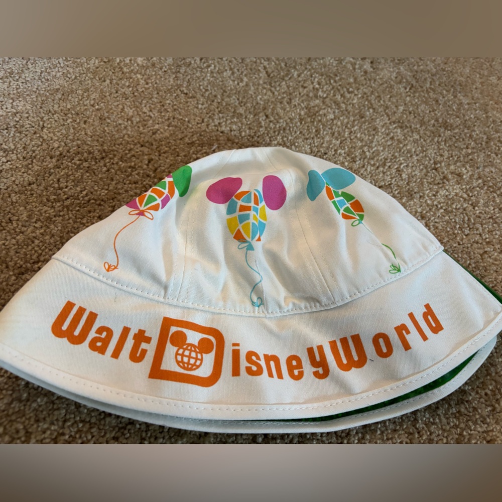 Disney White Bucket Hat with Pastel Balloon Motif